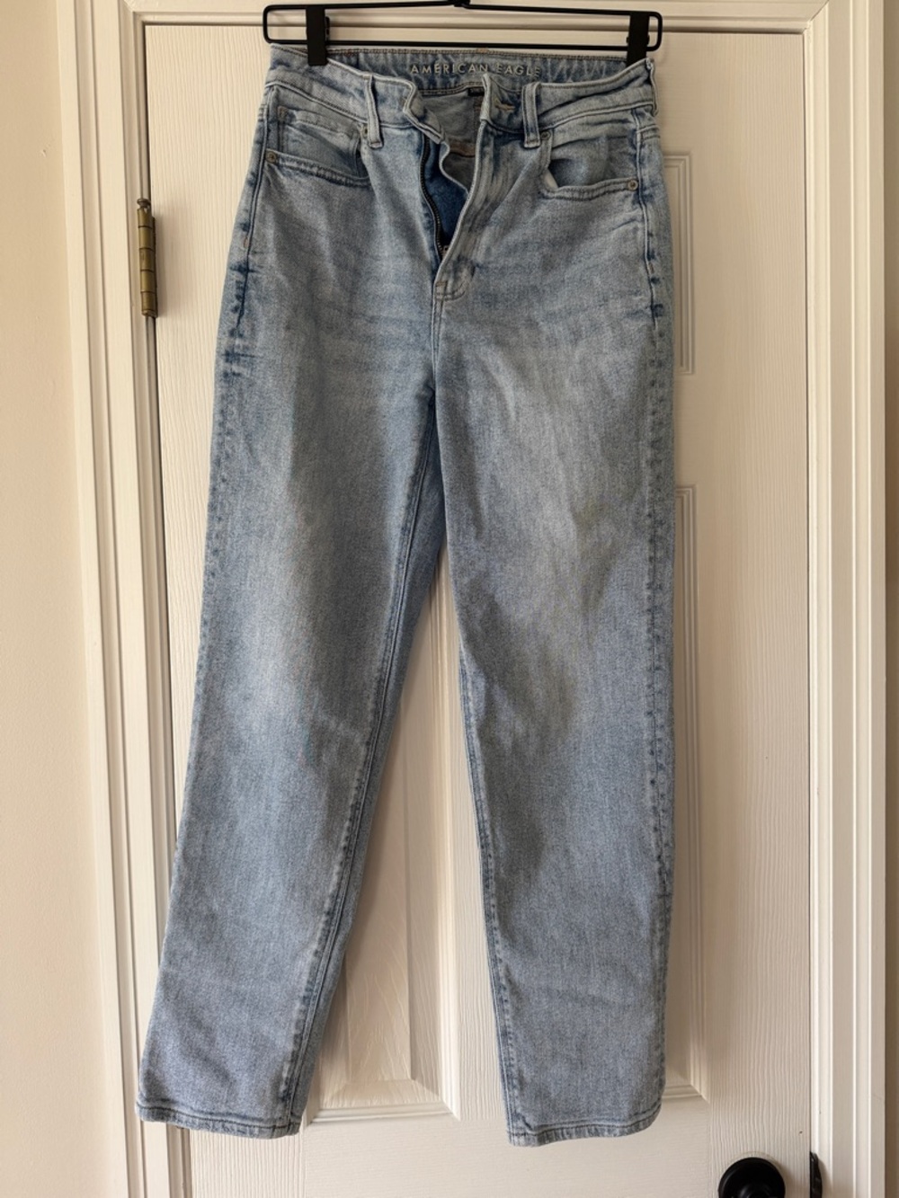 American Eagle Outfitters light blue stretch jeans